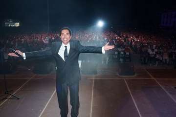  José Velez llena la plaza de Candelaria (Tenerife) con un concierto de dos horas/TA.